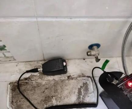 沁县屋顶漏水维修公司分享下卫生间漏水的危害及解决方法